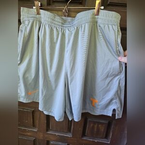 *SOLD* Nike Mens Dri-Fit Gray Tennessee Volunteers Performance Shorts Size
